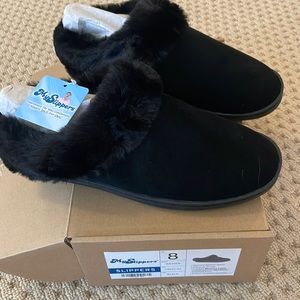 NWT: My Slippers size 8 black